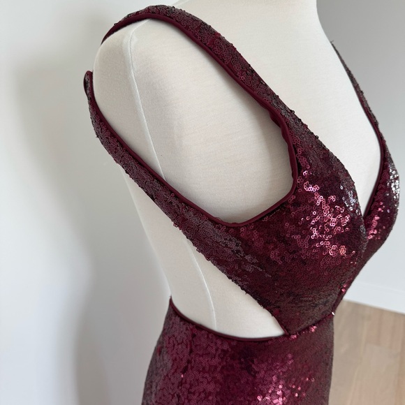 Turquoise Metallic Fit & Flare Formal Long Dress - Picture 6 of 15